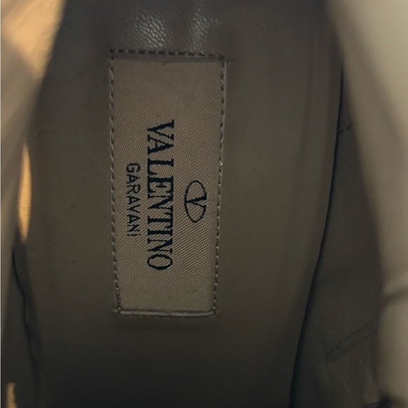 Valentino beige suede booties with enbroidered flowers - Picture 3 of 9